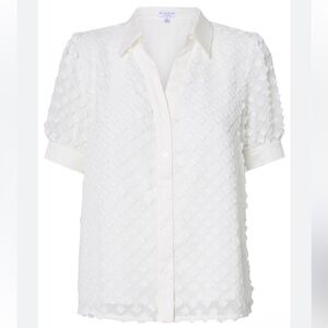 Current Air Textured Floral Button Down Top in White Size Small